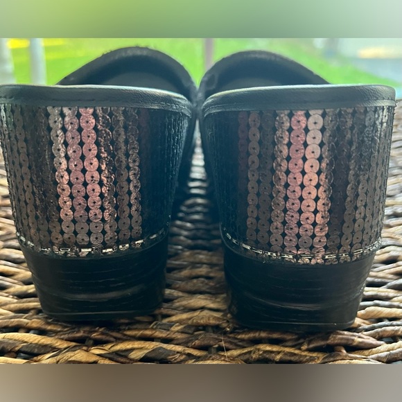 Dansko shiny copper/metallic clogs, size 41 - Picture 2 of 7